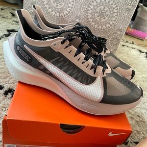 Women’s Nike Zoom Gravity